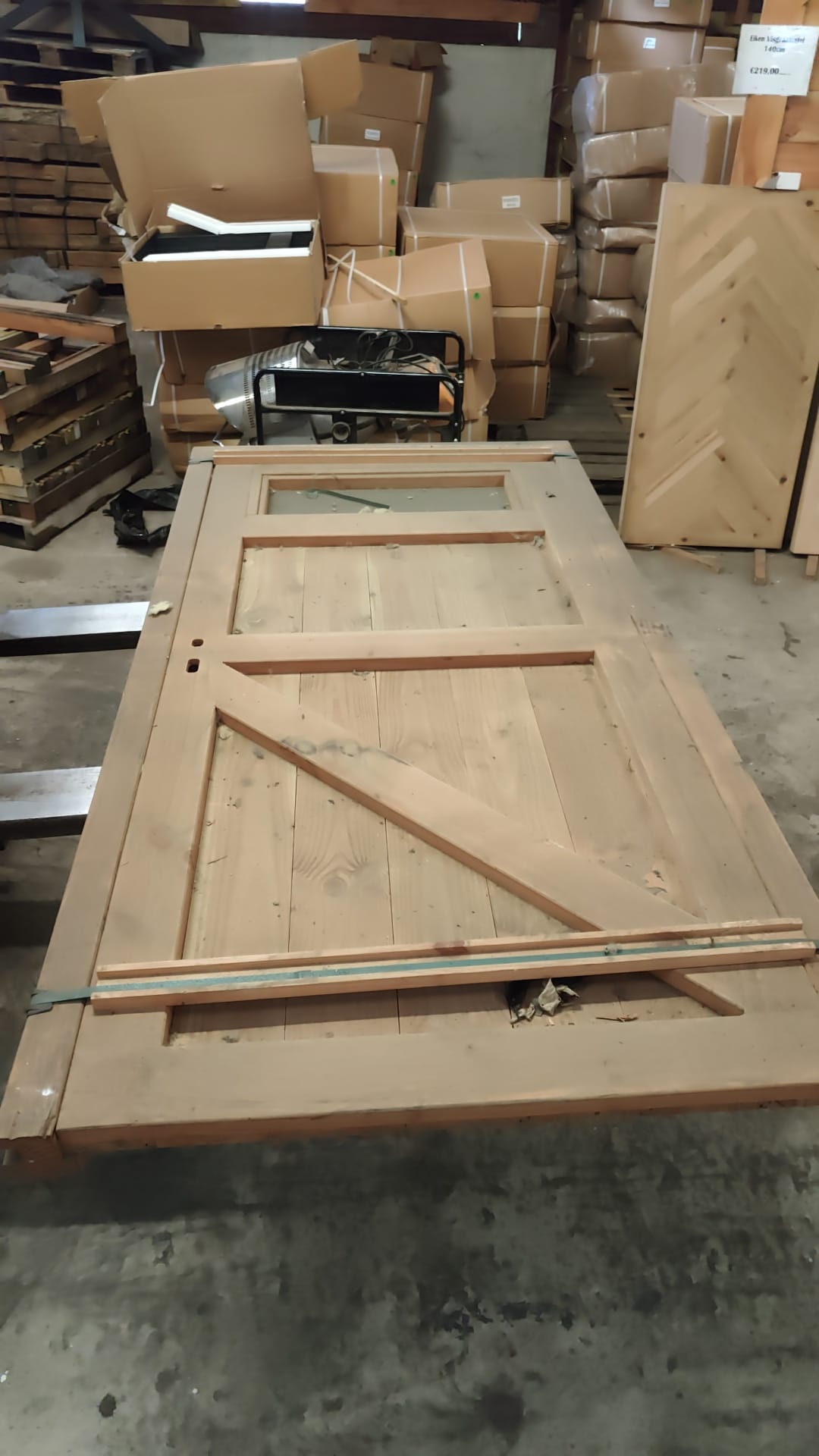 D06 opgeklampte deur enkel met bovenraam