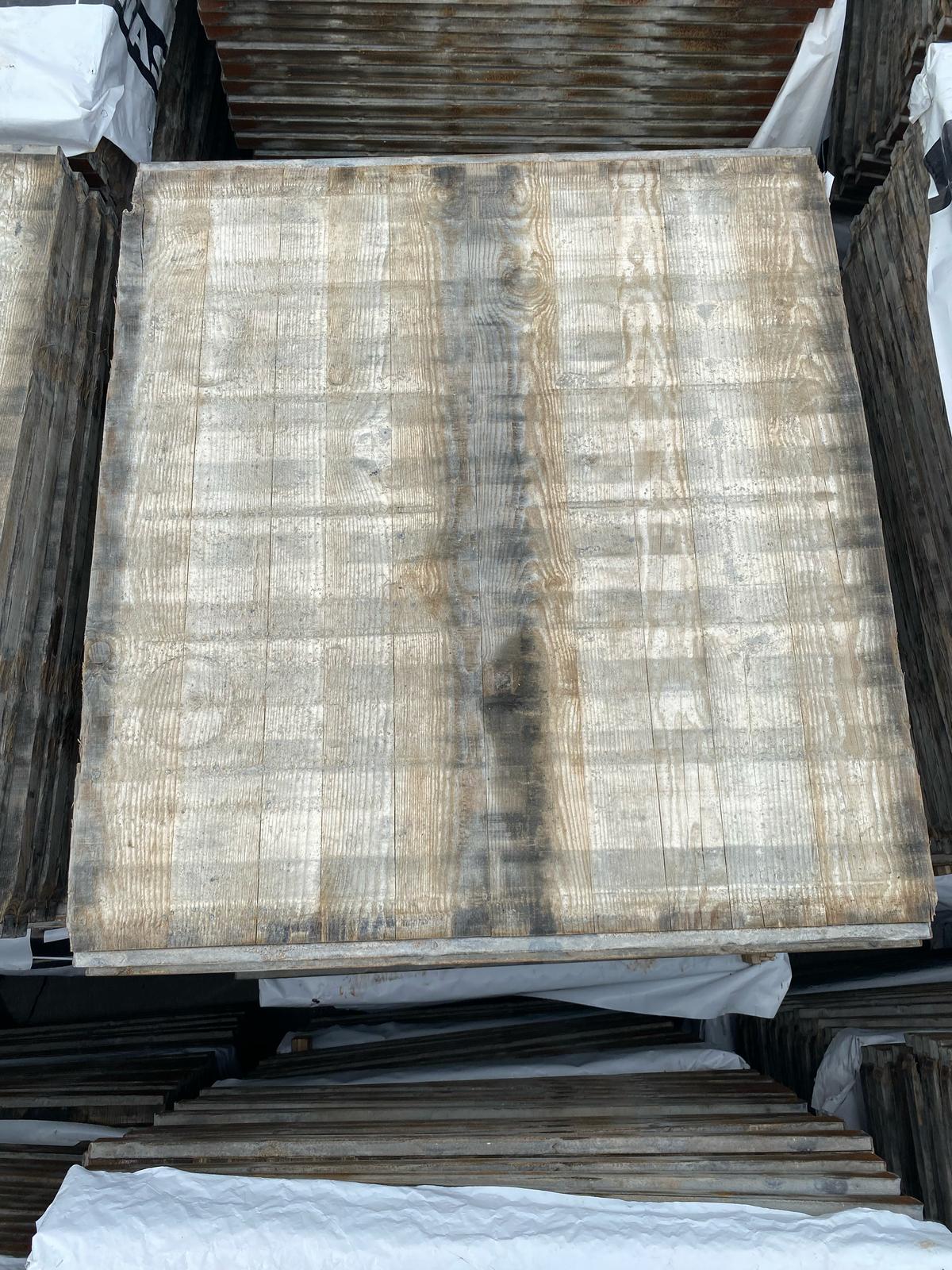 Lariks steenschot 126 x 140 x 5,0 cm