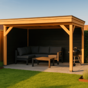 Met zwarte zij- en achterwand