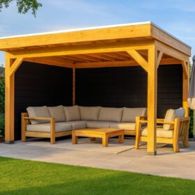 Met zwarte zij- en achterwand