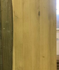Eiken plank met één boomstamzijde 50x210cm